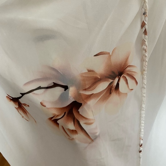 Flowy floral maxi dress - Picture 5 of 6